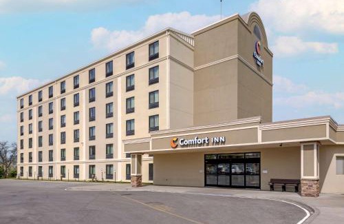 Downtown Niagara Falls Hotel | Eco-Friendly Comfort Inn The Pointe with Breakfast & Hot Tub