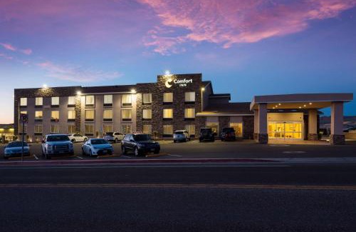 Tonopah Hotel | Pet-Friendly Comfort Inn Tonopah with Breakfast Included