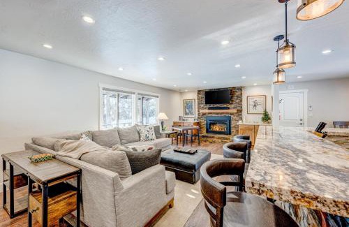 Incline Village House | Cozy Comfort is Key Cabin for Families and Pets