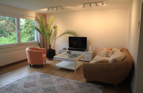 Region Hannover District Apartment | Top-Rated Comfort Lodging Stueckenfeld with Ocean Views