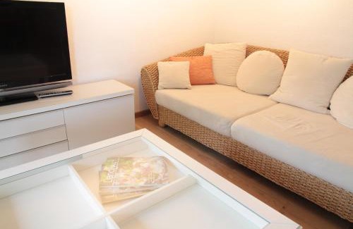 Region Hannover District Apartment | Top-Rated Comfort Lodging Stueckenfeld with Ocean Views