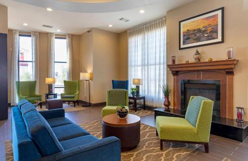 Barstow Hotel | Comfort Suites Barstow: Pet-Friendly Oasis by I-15