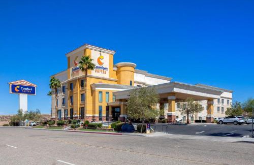 Barstow Hotel | Comfort Suites Barstow: Pet-Friendly Oasis by I-15