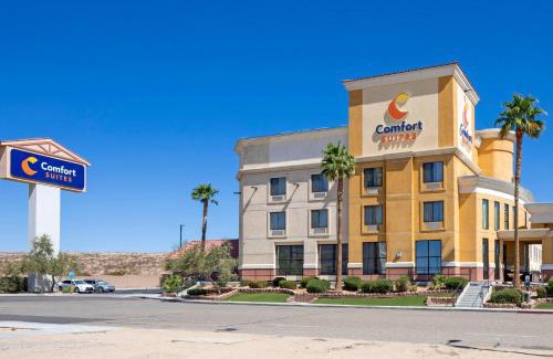 Barstow Hotel | Comfort Suites Barstow: Pet-Friendly Oasis by I-15
