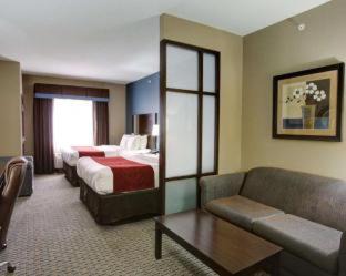Bastrop Hotel | Family-Friendly Comfort Suites with Great Guest Ratings