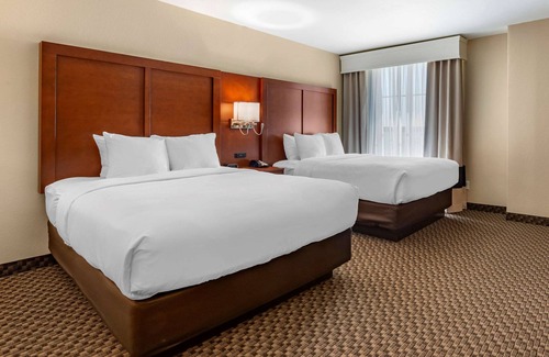 Broomfield Hotel | Eco-Friendly Comfort Suites in Broomfield-Boulder Area