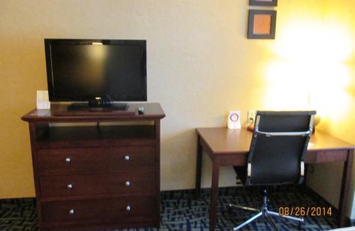 Columbia Hotel | Discover Comfort Suites Columbia - Ideal for Families & Fun