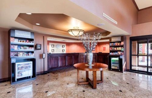 Chantilly Hotel | Convenient Comfort Suites Dulles Airport with Pool & Breakfast