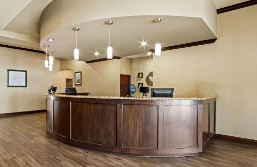 Frisco Hotel | Comfort Suites Frisco: Family-Friendly with Pool & Hot Tub