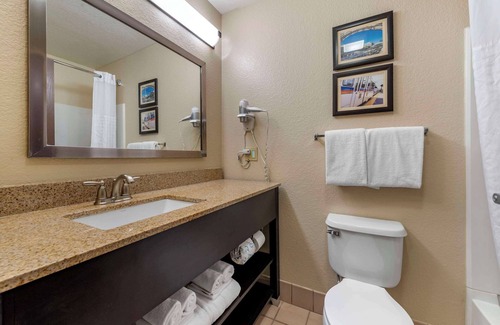 Highlands Ranch Hotel | Comfort Suites Highlands Ranch: Guest Rated 8.8/10 with Spa