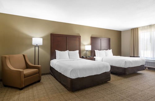 Locust Grove Hotel | Comfort Suites Locust Grove: Family-Friendly Getaway