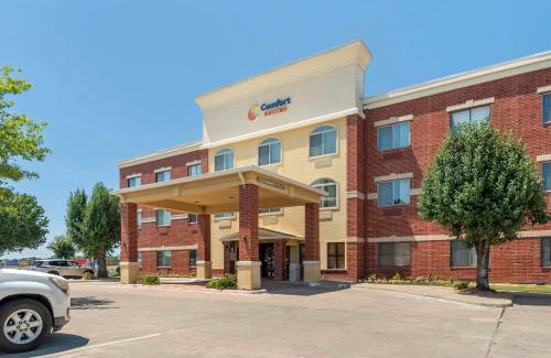 McKinney Hotel | Convenient Comfort Suites McKinney-Allen with Kitchen Access