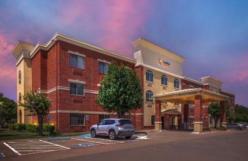McKinney Hotel | Convenient Comfort Suites McKinney-Allen with Kitchen Access