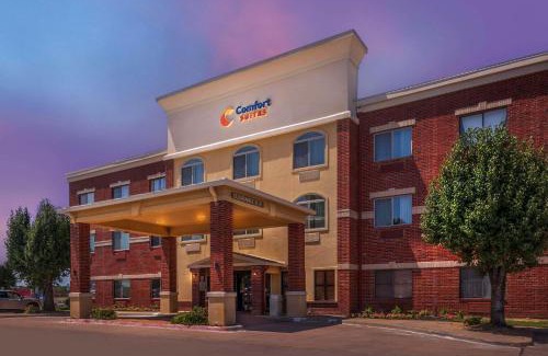 McKinney Hotel | Convenient Comfort Suites McKinney-Allen with Kitchen Access