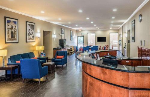 San Marcos Hotel | Convenient Comfort Suites Near Texas State University