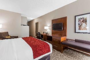 Salisbury Hotel | Cozy Comfort Suites Salisbury I-85 with Pool & Ocean View