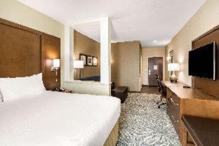 Franklin Park Hotel | Pet-Friendly Comfort Suites in Scenic South Austin