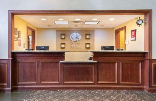 Findlay Hotel | Cozy Comfort Suites with Ocean View and Premier Amenities