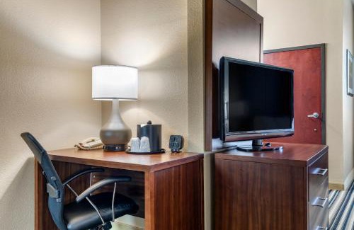Waco Hotel | Discover Comfort Suites Waco North Near University Area
