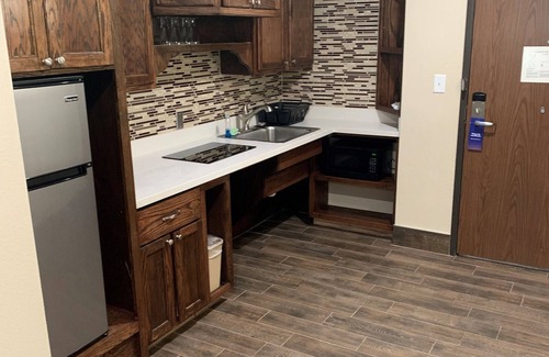Claiborne Hotel | Convenient Comfort Suites West Monroe near Expo Center