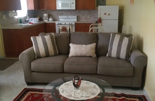 Whitby Apartment | Ideal Comfort Villa Suite in Whitby North Caicos