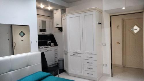 Arezzo Apartment | Top-Rated Comfort Zone with Kitchen Amenities Awaits You
