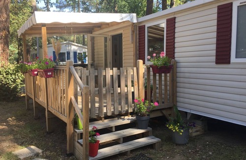 Saint-Brevin-les-Pins House | Cozy Mobile Home with Oceanfront View - Sleeps 6 Guests