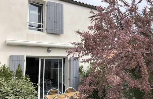 Saint-Denis-d'Oleron House | Beachside Retreat: 9.8 Rated Stay with Pool & Ocean View