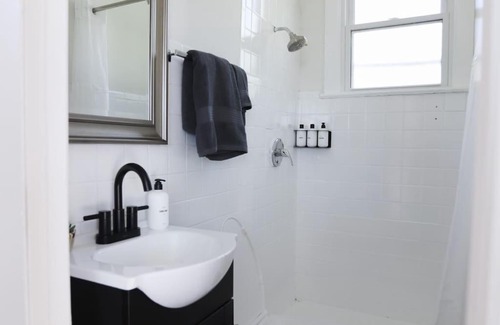 Nashville Hotel | Cozy 1BR Retreat, Family Friendly & Minutes to Nashville
