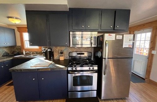 Kanab House | Pet-Friendly 2 BD Home with Large Yard - Rated 9.8/10