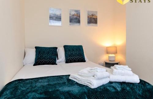 Northampton House | Welcoming 2BR House with Parking & Pet-Friendly Amenities