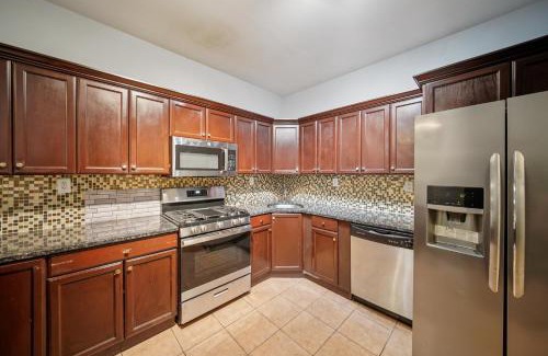 Passaic Apartment | Comfortable 2BR Retreat 15 Min to NYC condo