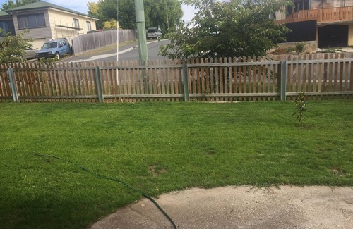 St Leonards House | Cozy 3 Bedroom Home with Kitchen and Breakfast Included
