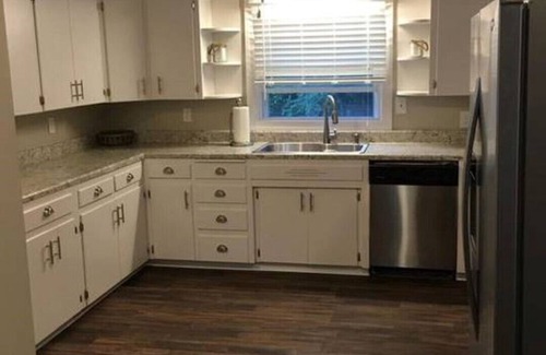 Cleveland House | Pet-Friendly 3BR/2Bath Retreat in Historic Downtown Cleveland