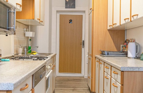 Brigittenau Apartment | Comfortable 3BR Danube & Millenium Tower