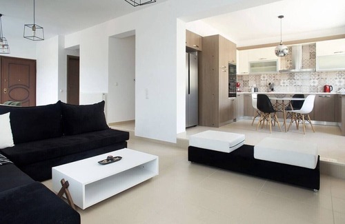 Saronikos Villa | Comfortable accommodation with a pool, perfect for relaxation and nature.
