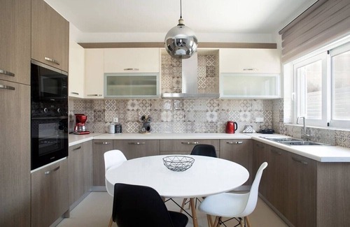 Saronikos Villa | Comfortable accommodation with a pool, perfect for relaxation and nature.