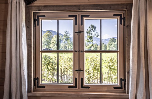 Lenggries Ski Chalet | Family-Friendly Alpine Chalet with Scenic Mountain Views