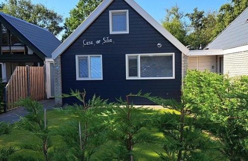 Sint Maartensvlotbrug House | Modern Holiday Home with Ocean View & Family-Friendly Amenities