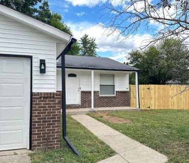 Summit Station House | Comfortable and Calm Stay in Columbus