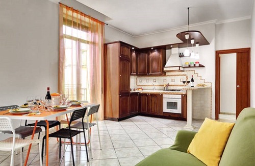 Materdei Apartment | Central Apartment with Kitchen, Steps from Subway Access