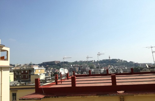Materdei Apartment | Central Apartment with Kitchen, Steps from Subway Access