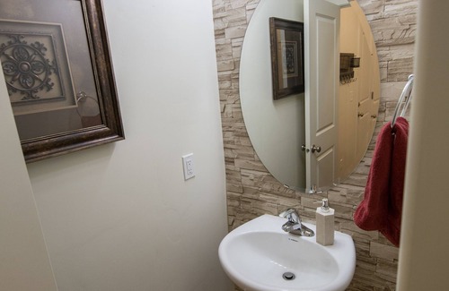 Bluffdale House | Immaculate Townhome: Guest Rated 10/10 with Family Amenities