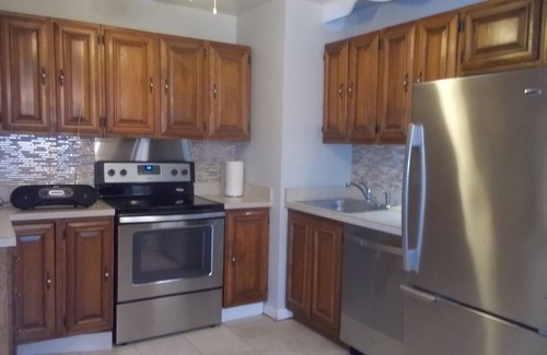 Annandale House | Cozy and Convenient Hotel: Pet Friendly with Spa Amenities