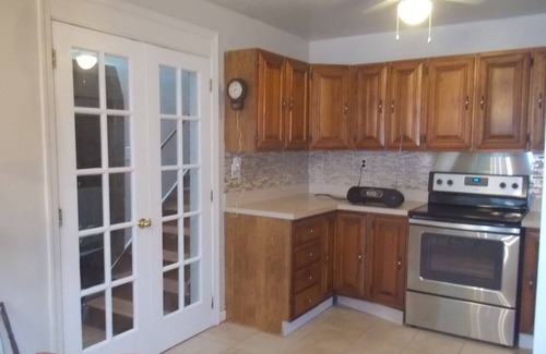 Annandale House | Cozy and Convenient Hotel: Pet Friendly with Spa Amenities