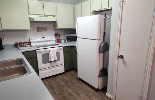 Great Northwest House | Comfortable and Cozy Family Vacation Home Near SeaWorld/Fiesta TX/Lackland AFB