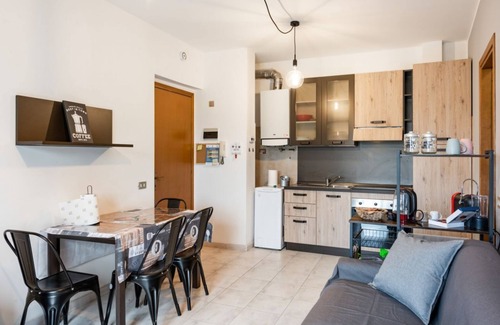 Luni Mare Apartment | Discover LUNI MARE: Family-Friendly Apartment with Kitchen