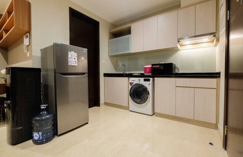 Cikini Apartment | Modern 2BR Apartment with Pool in Menteng Park