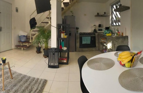 Garcia House | Private 2-Bedroom Retreat with Wifi and Free Parking