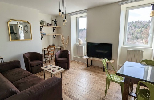 Saint-Nectaire House | Relaxing House in Auvergne - Guest Rated 10/10, Family Friendly